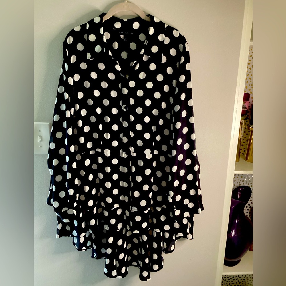 Lane Bryant polka dot hi low blouse.
